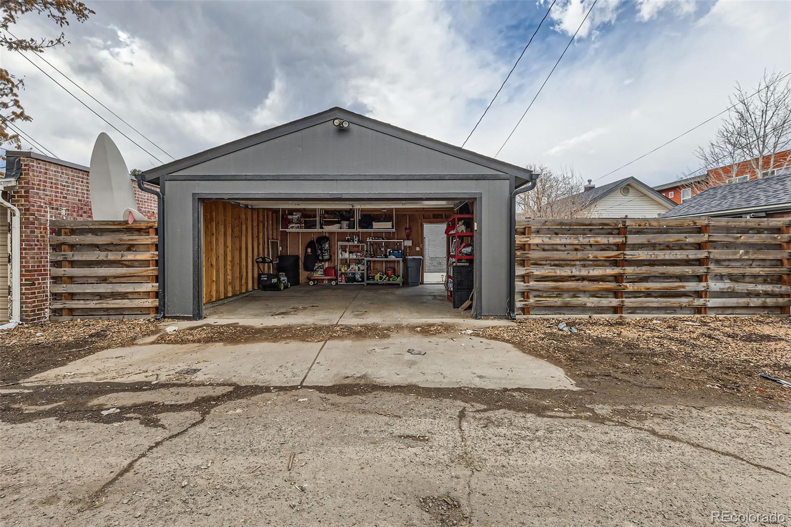 3138 N Josephine Street