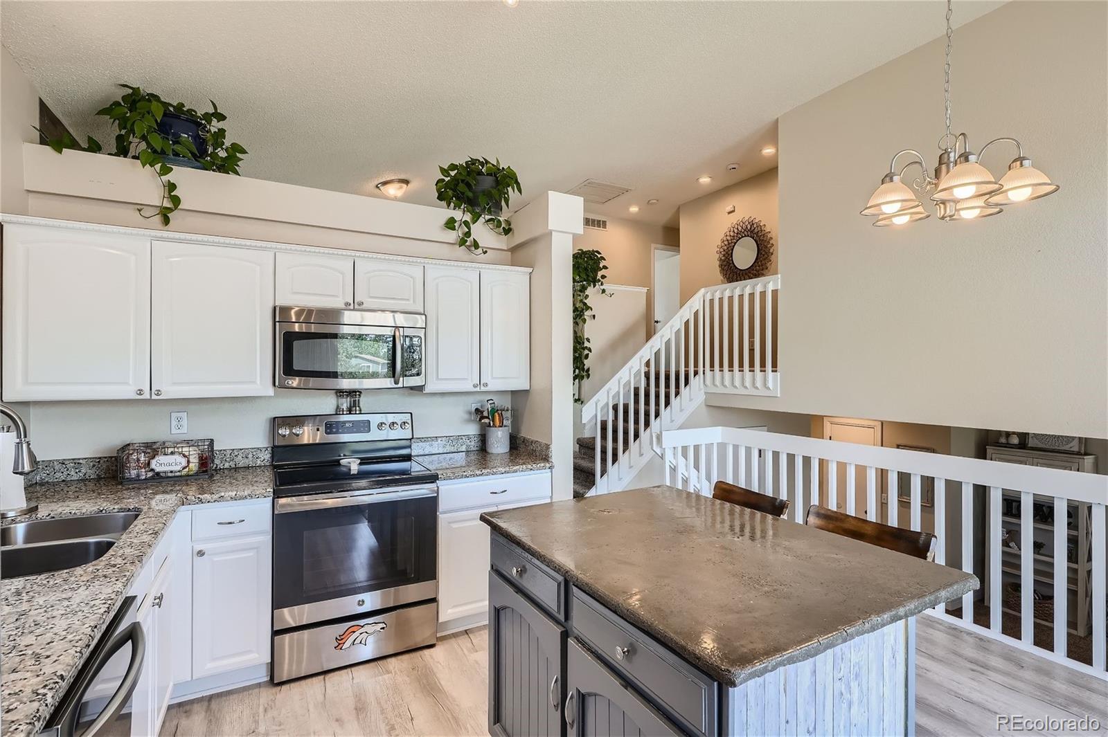 8500 Golden Eye Drive