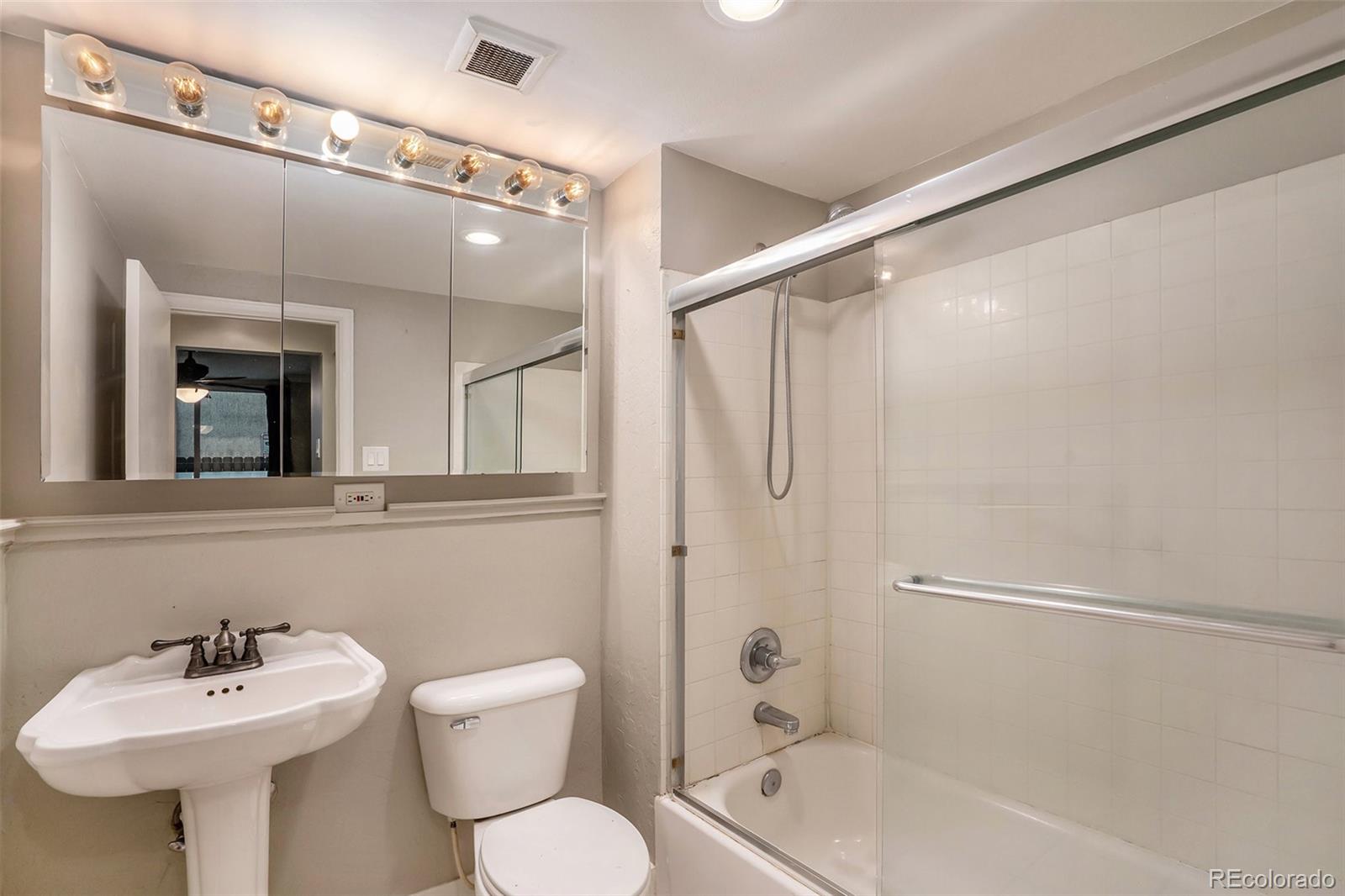 830 N Sherman Street Unit: 106