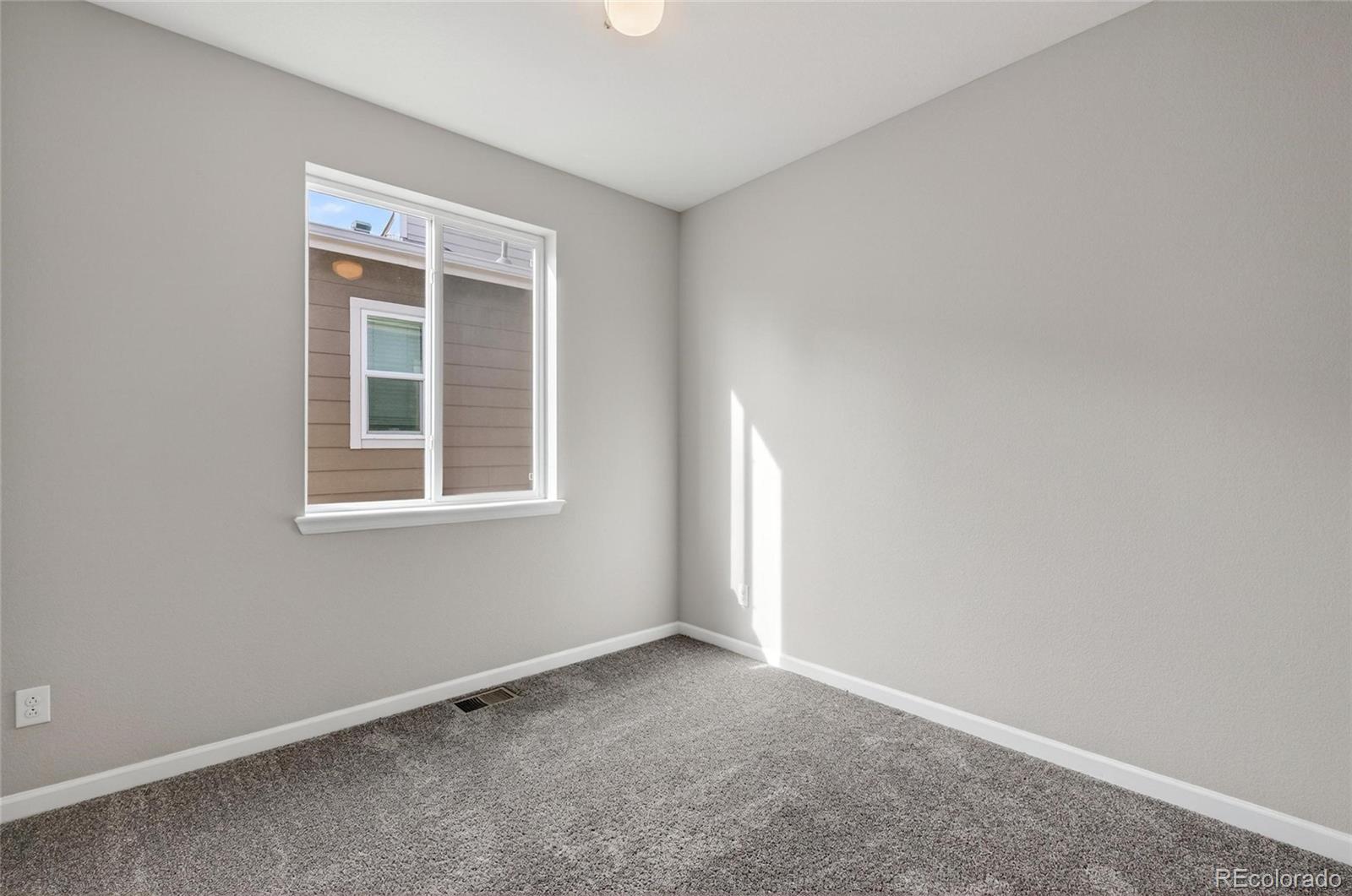 23584 E 5th Place