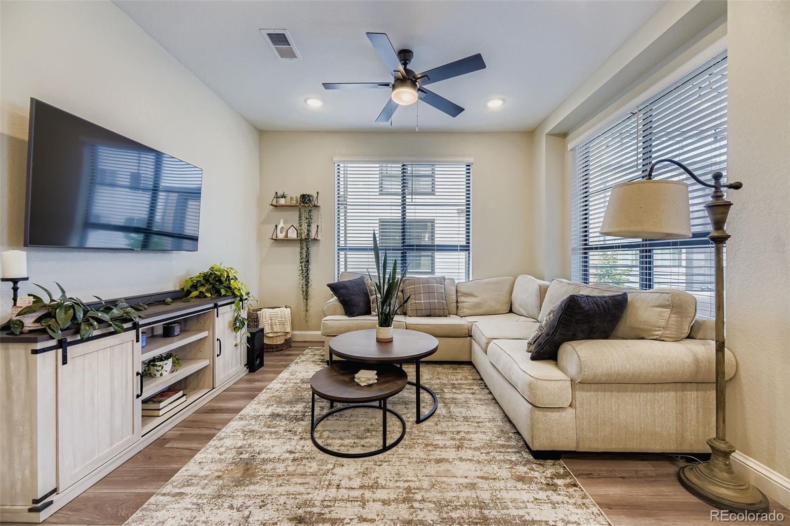 1990 S Holly Street Unit: 3