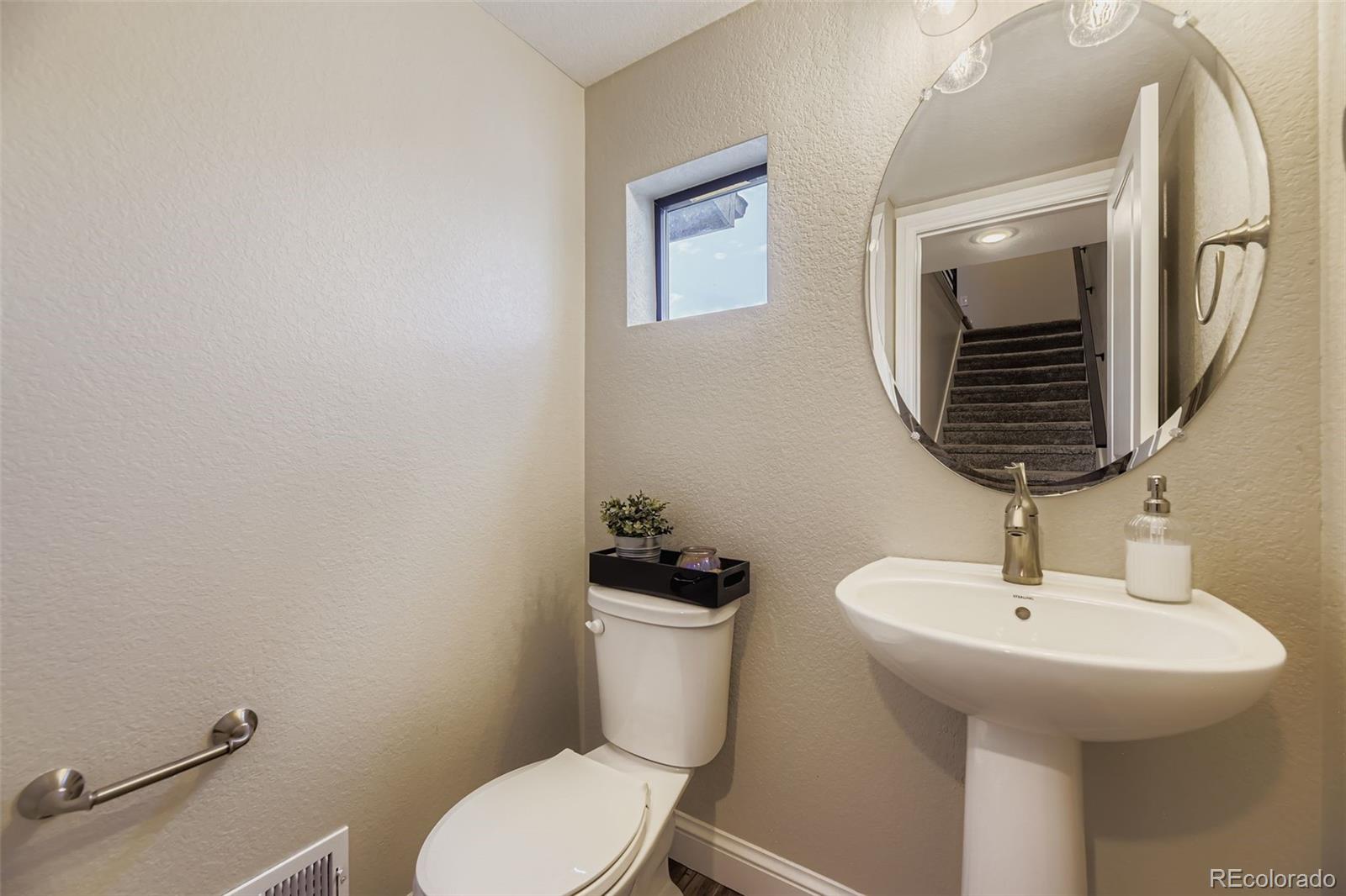1990 S Holly Street Unit: 3