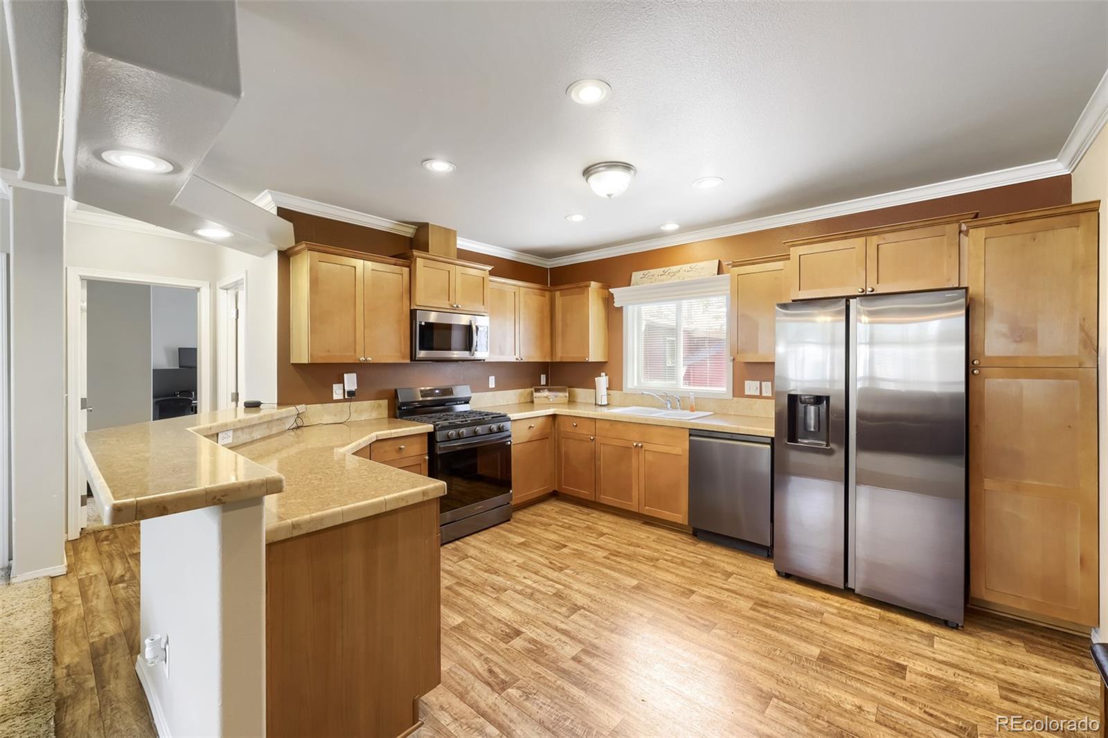 1500 W Thornton Parkway