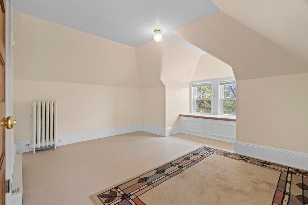 33 Nowell Rd