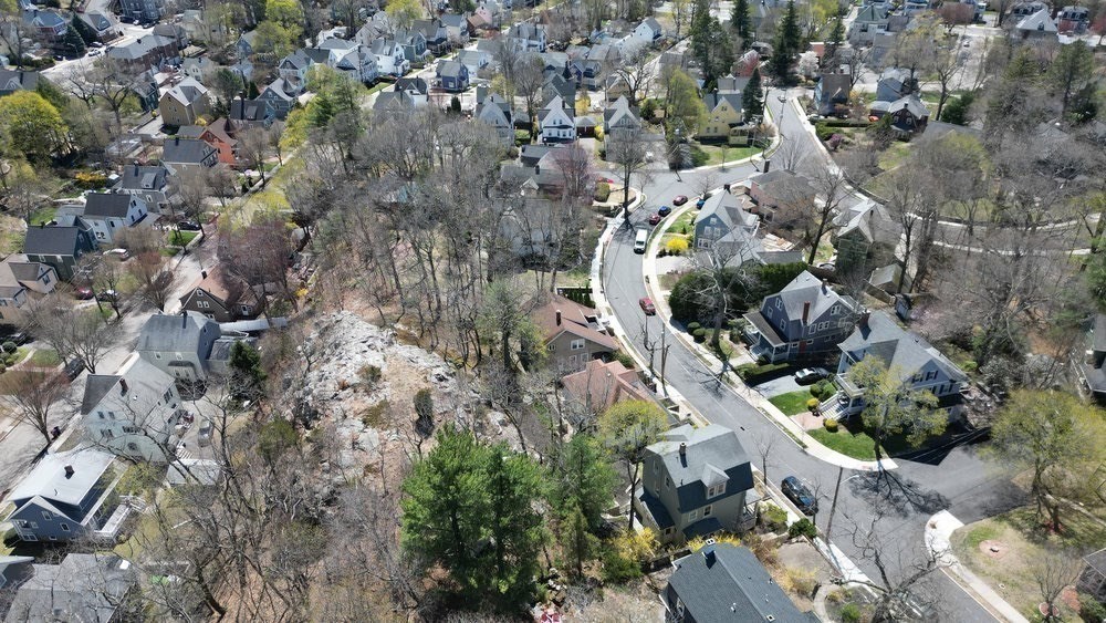 33 Nowell Rd