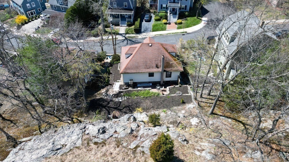 33 Nowell Rd