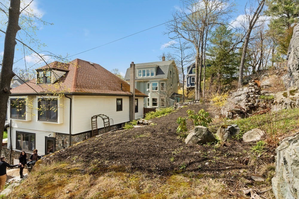 33 Nowell Rd