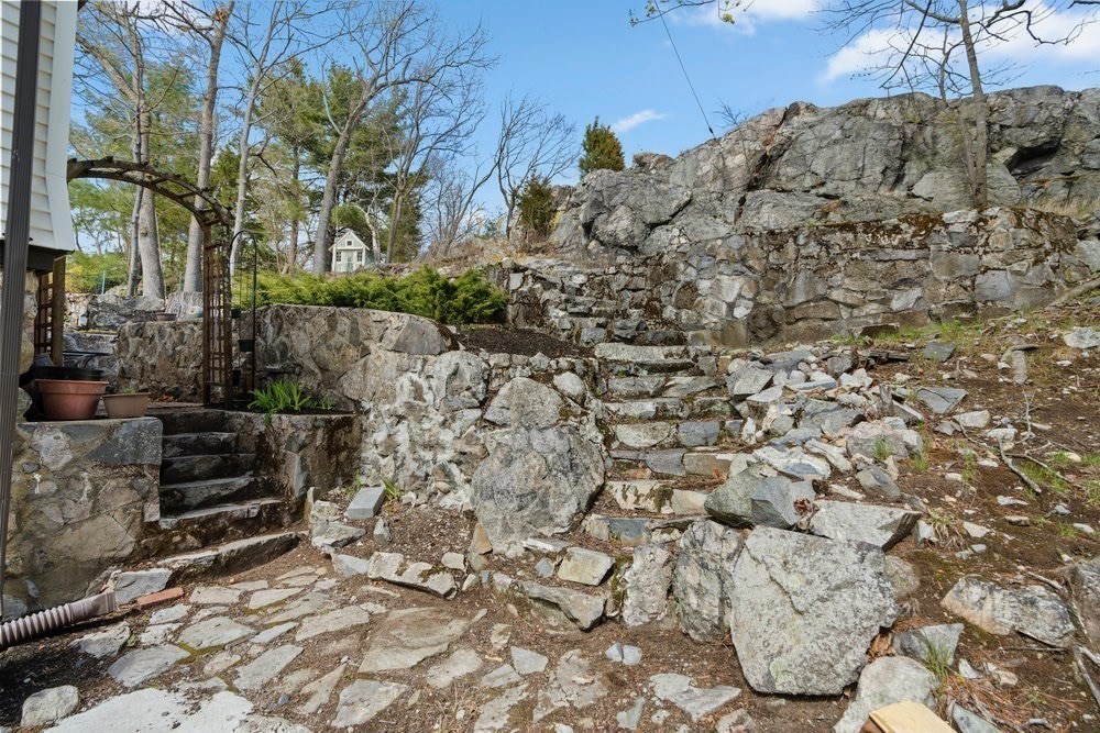 33 Nowell Rd