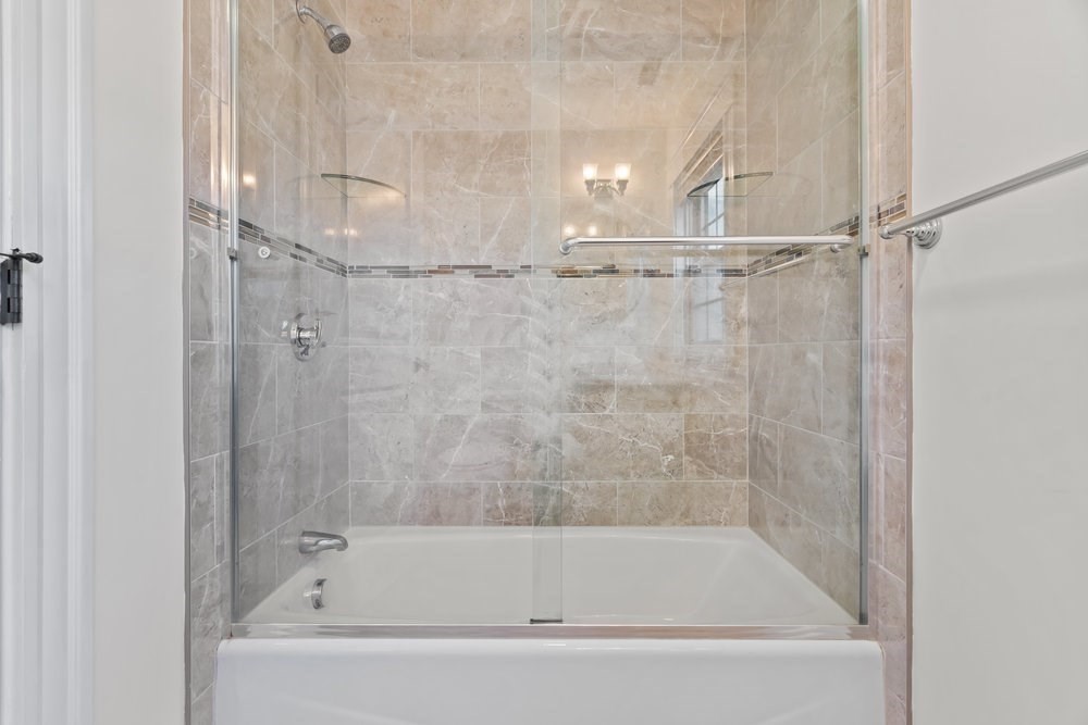 25 Auburn Ave # 2
