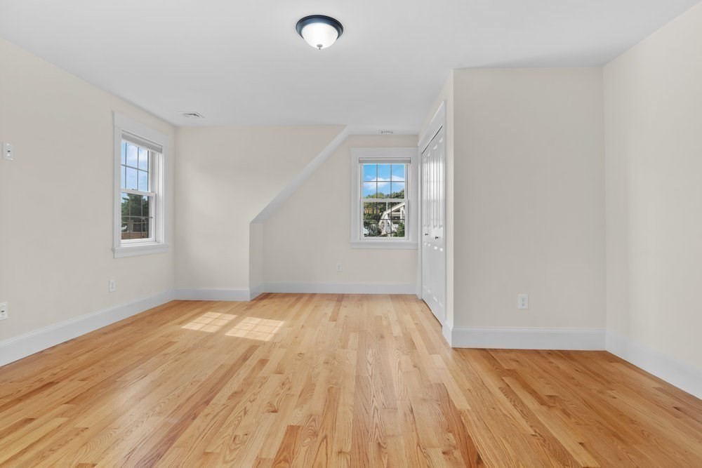 25 Auburn Ave # 2