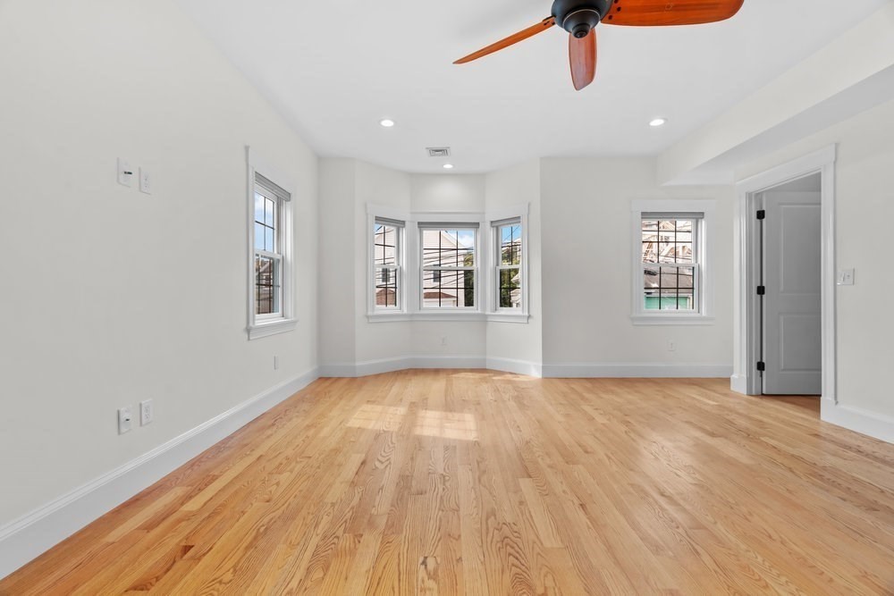 25 Auburn Ave # 2