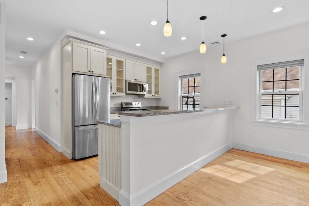 25 Auburn Ave # 2