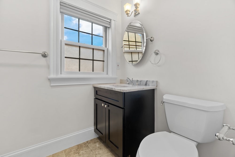 25 Auburn Ave # 2