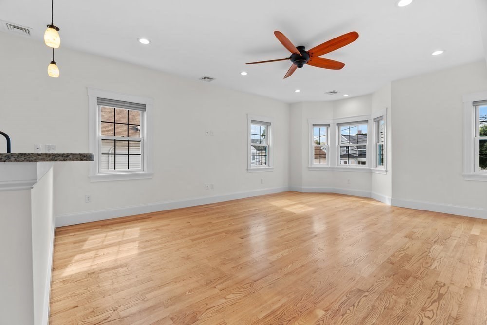 25 Auburn Ave # 2