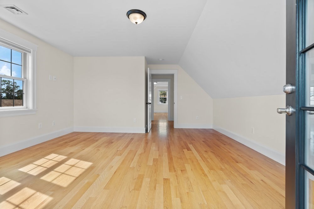 25 Auburn Ave # 2