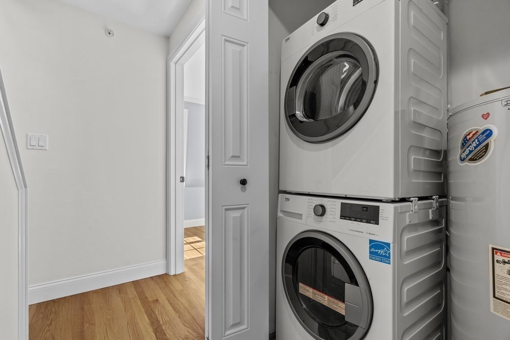 11 Wiget St # 4 Unit: 11-4