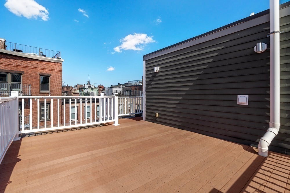 11 Wiget St # 4
