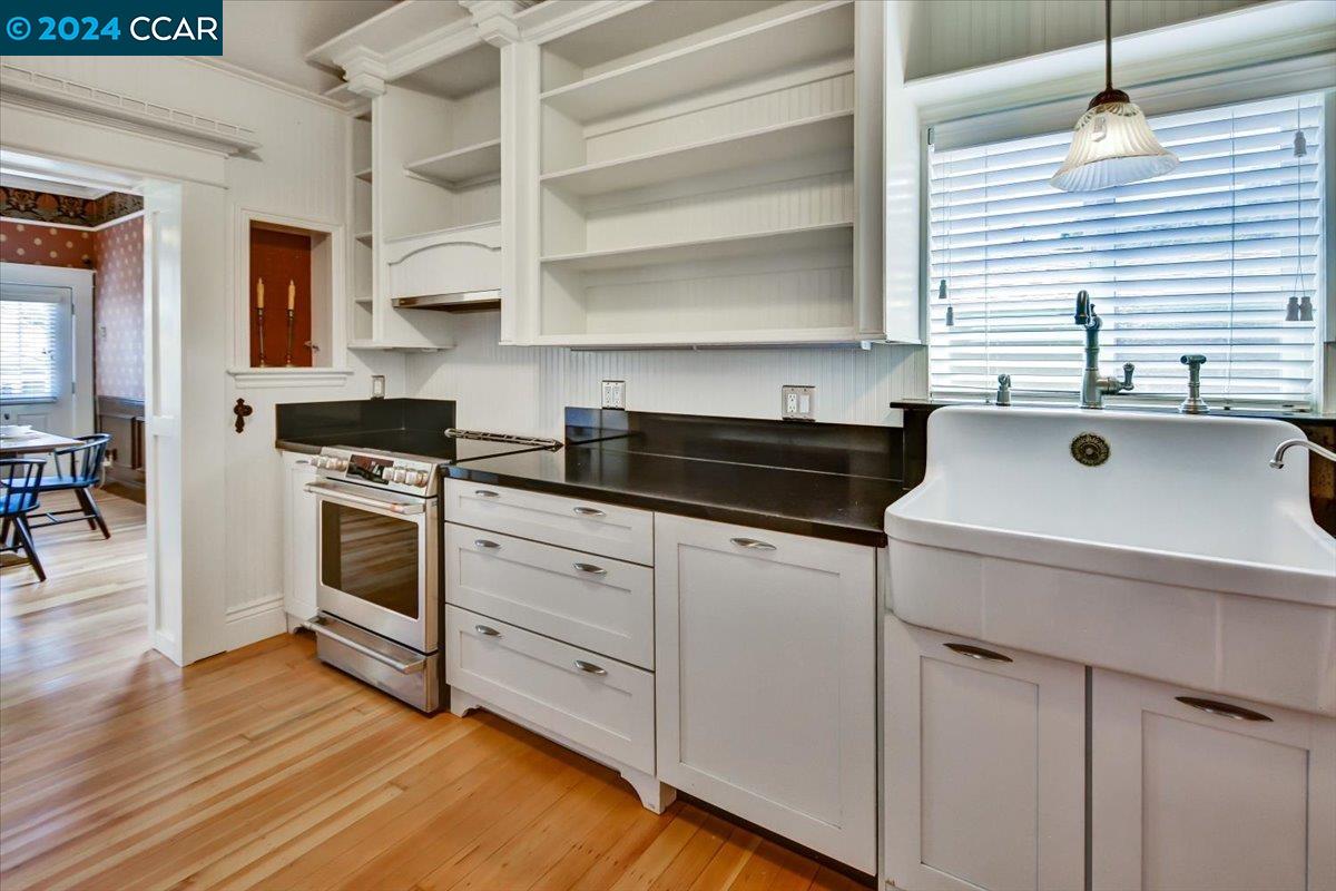 1434 Castro St