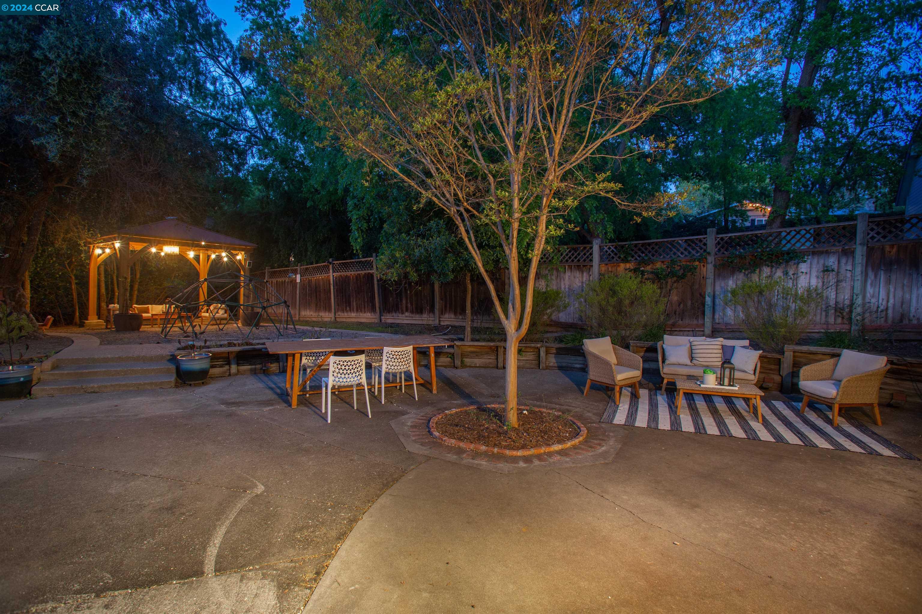 4016 Walnut Blvd