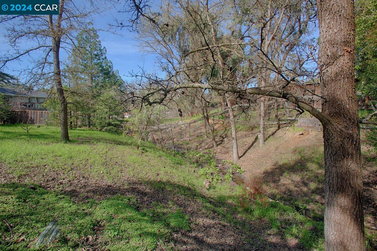 4016 Walnut Blvd