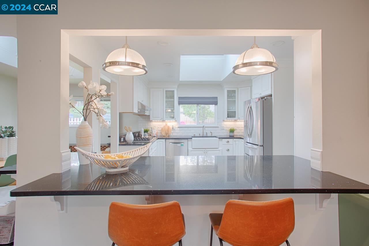 4016 Walnut Blvd