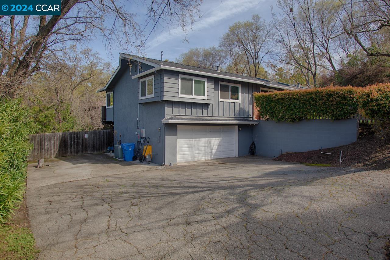 4016 Walnut Blvd