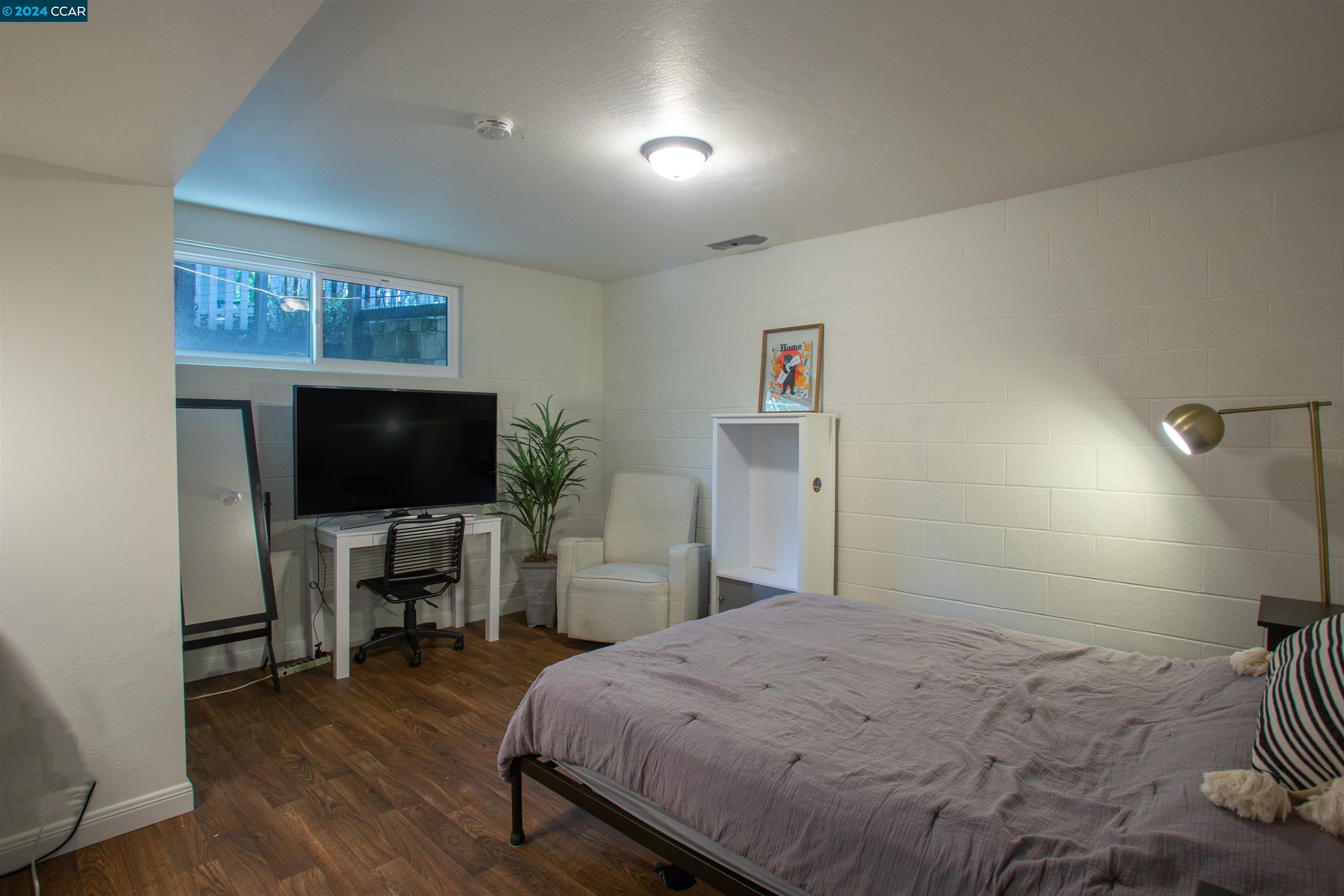 4016 Walnut Blvd