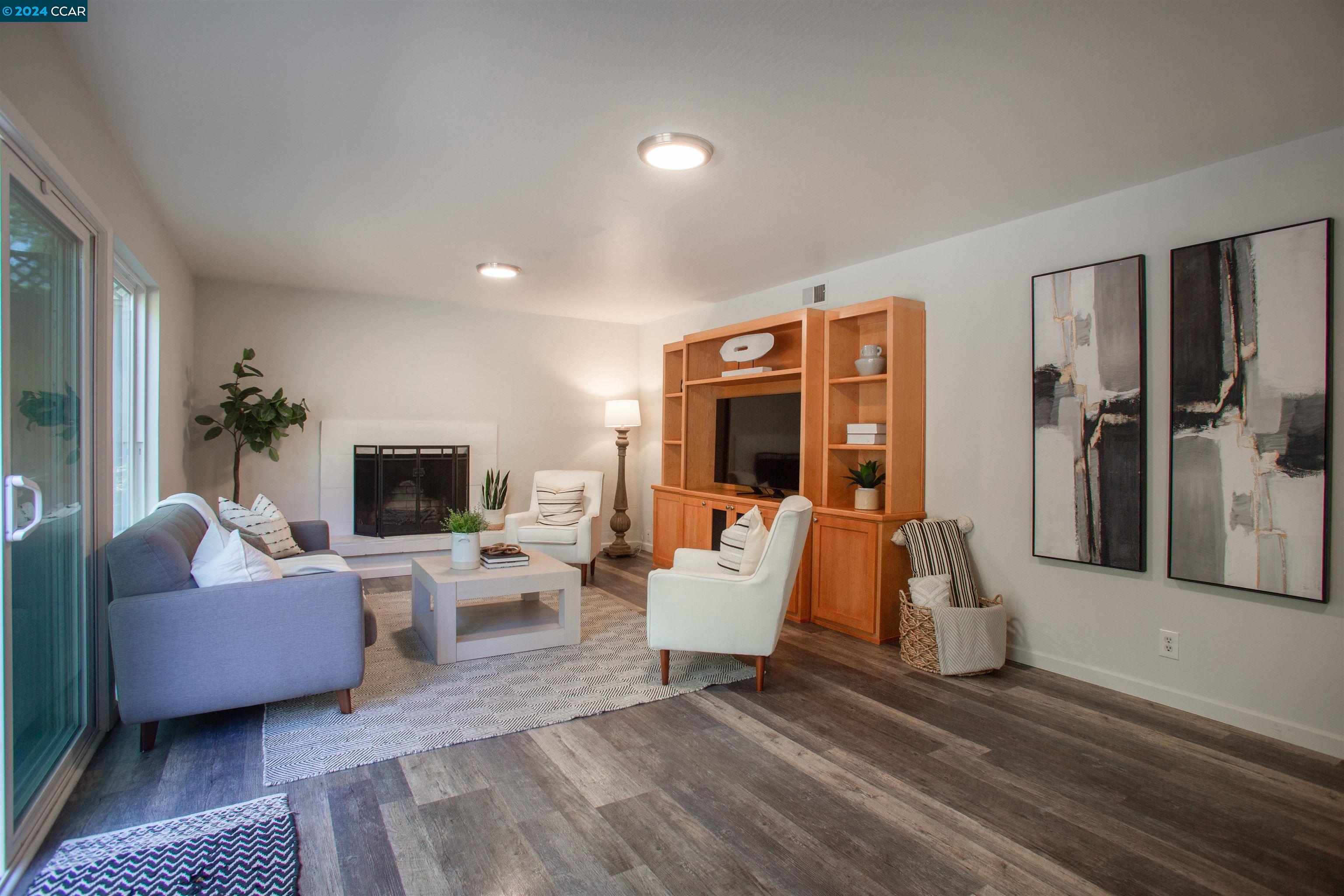 4016 Walnut Blvd