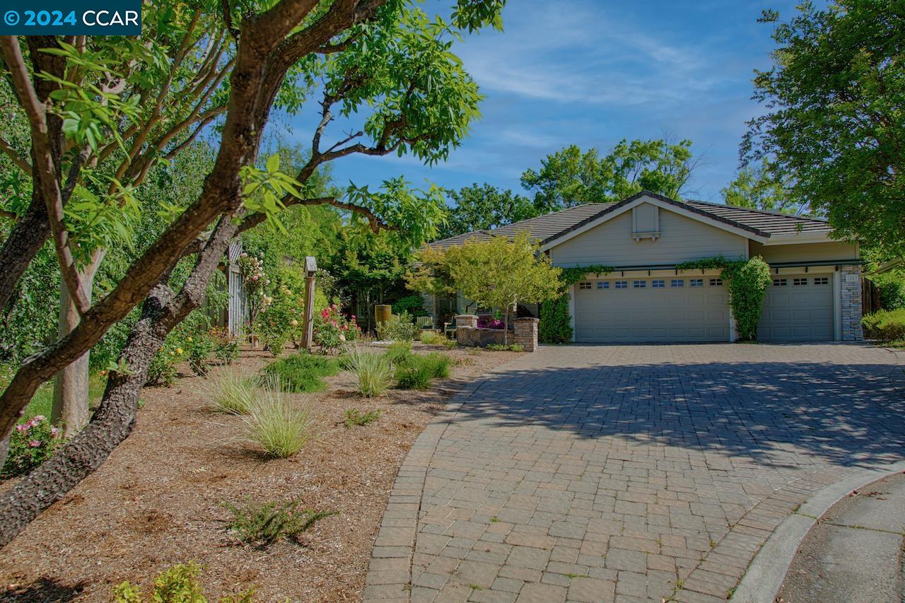 1007 Larkey Creek Pl