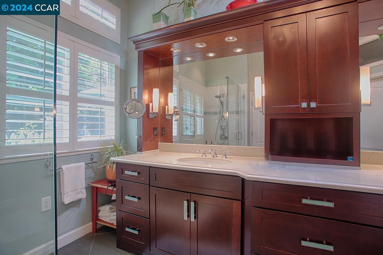 1007 Larkey Creek Pl