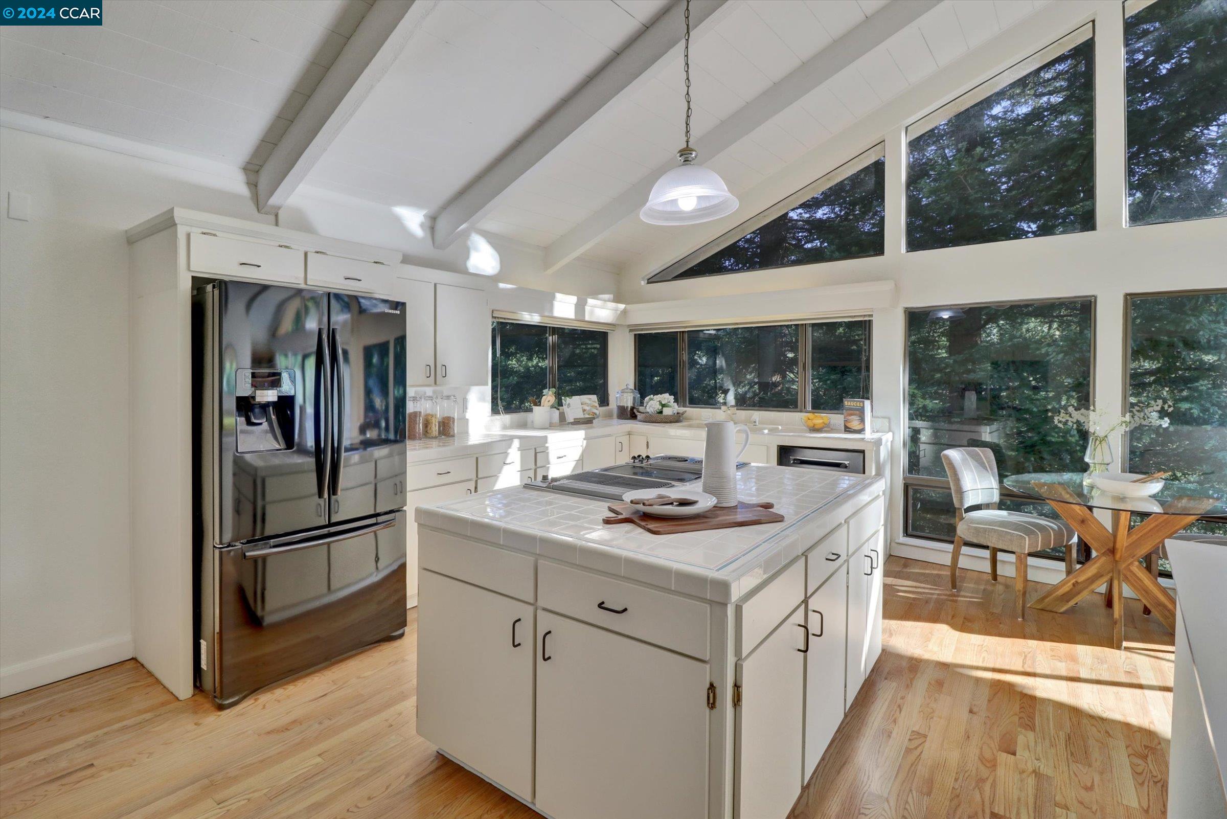 1520 Rancho Del Hambre