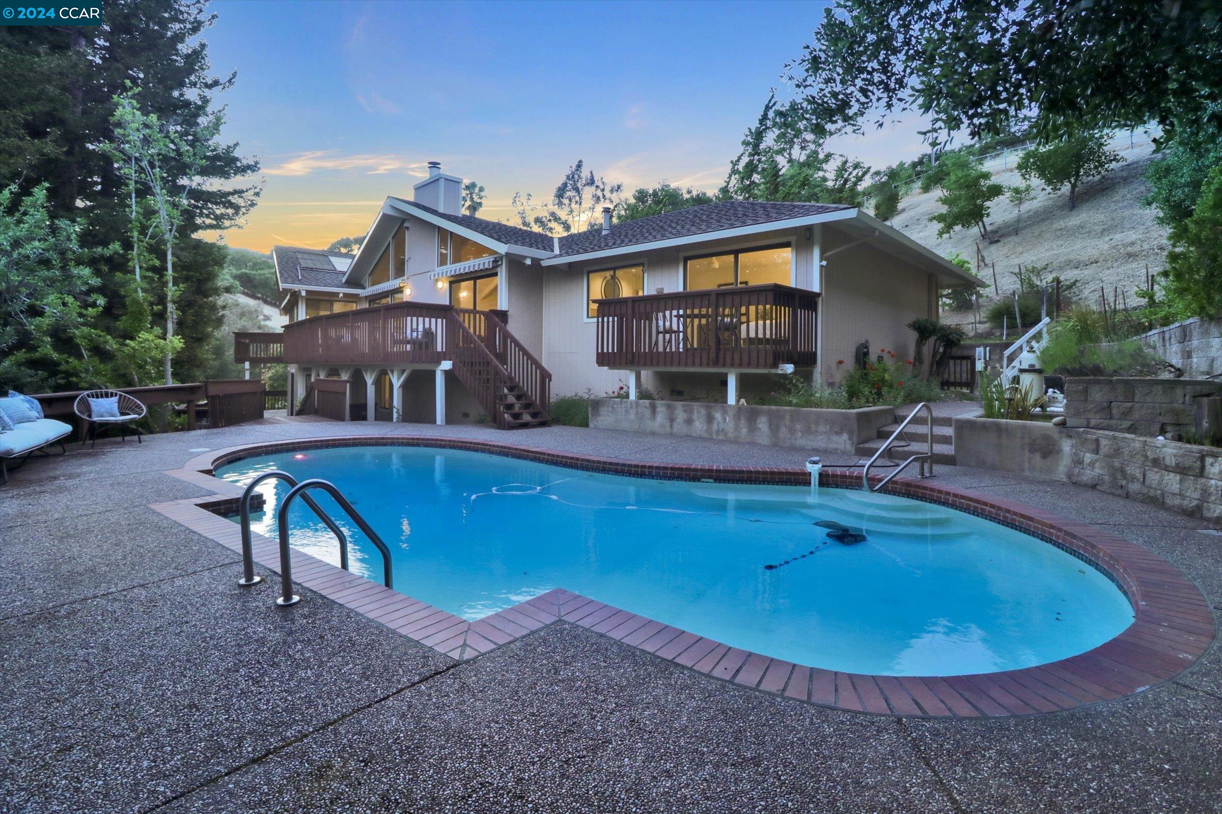 1520 Rancho Del Hambre