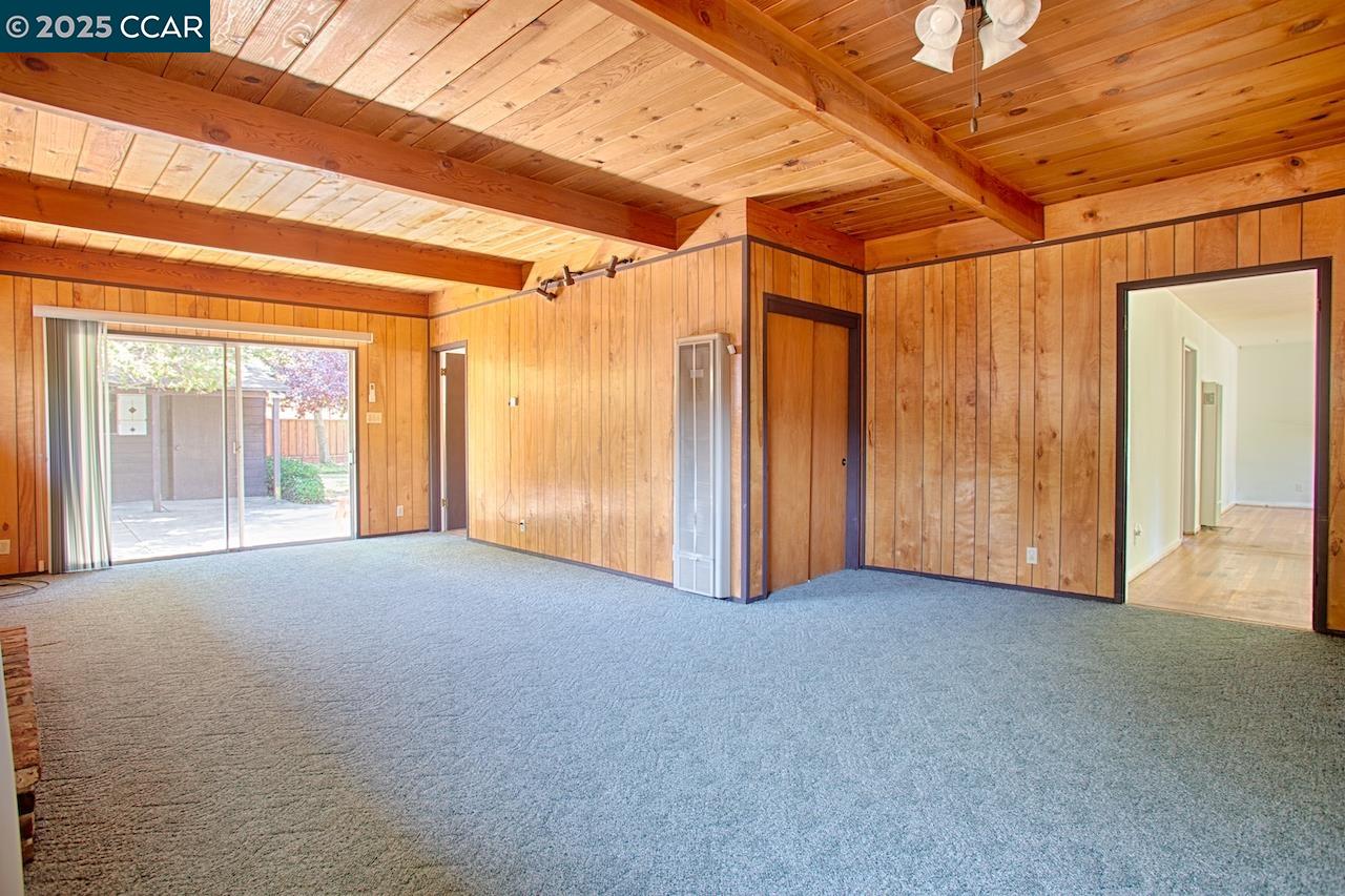 1273 Lindell Dr