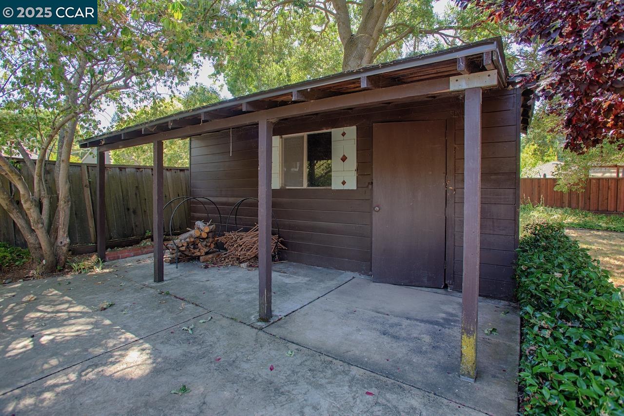 1273 Lindell Dr