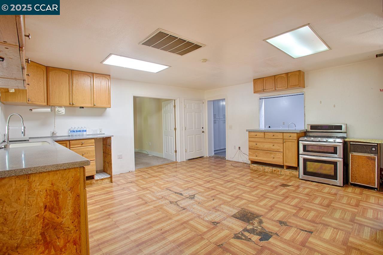211 Vallecito Ln