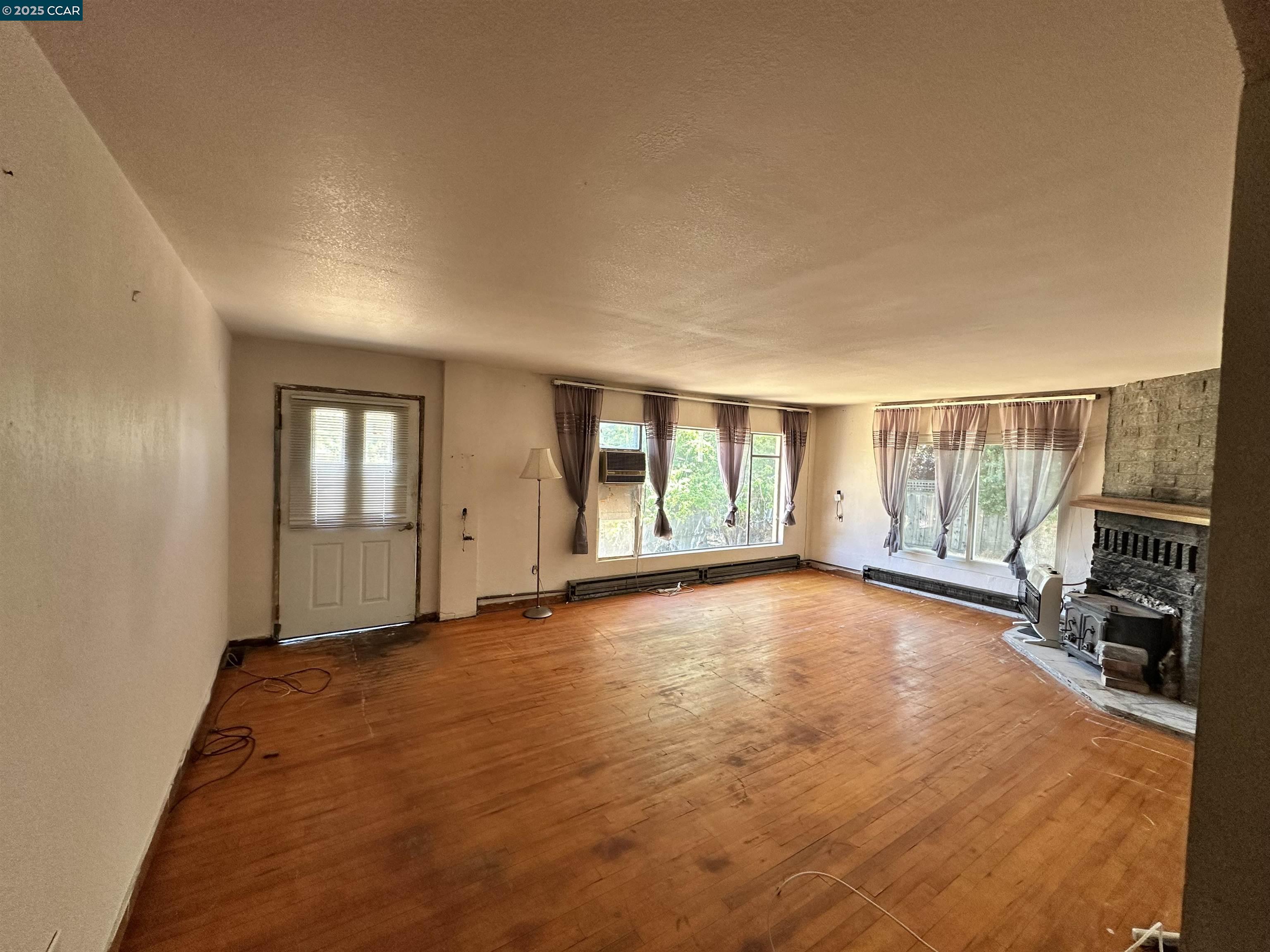 211 Vallecito Ln