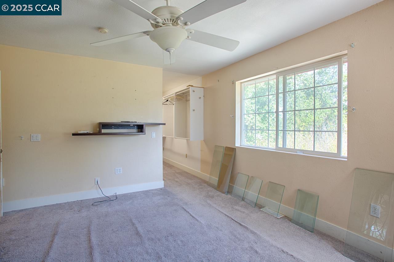 211 Vallecito Ln