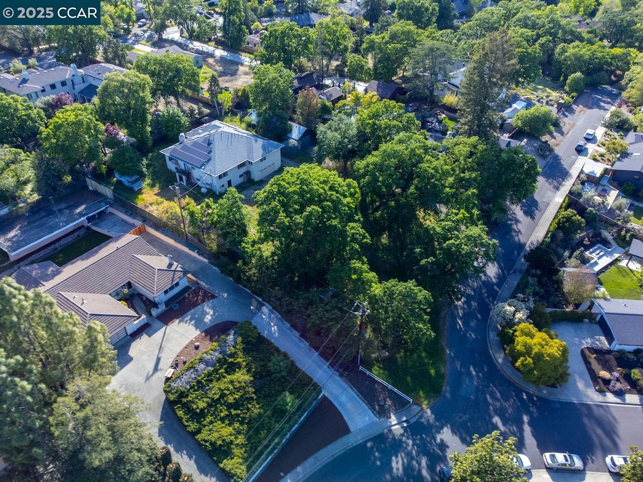 211 Vallecito Ln