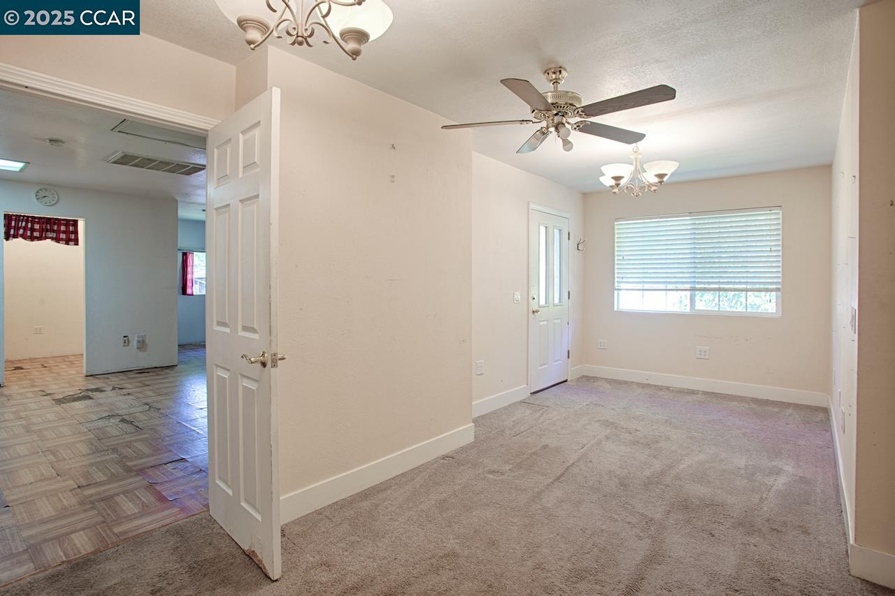 211 Vallecito Ln