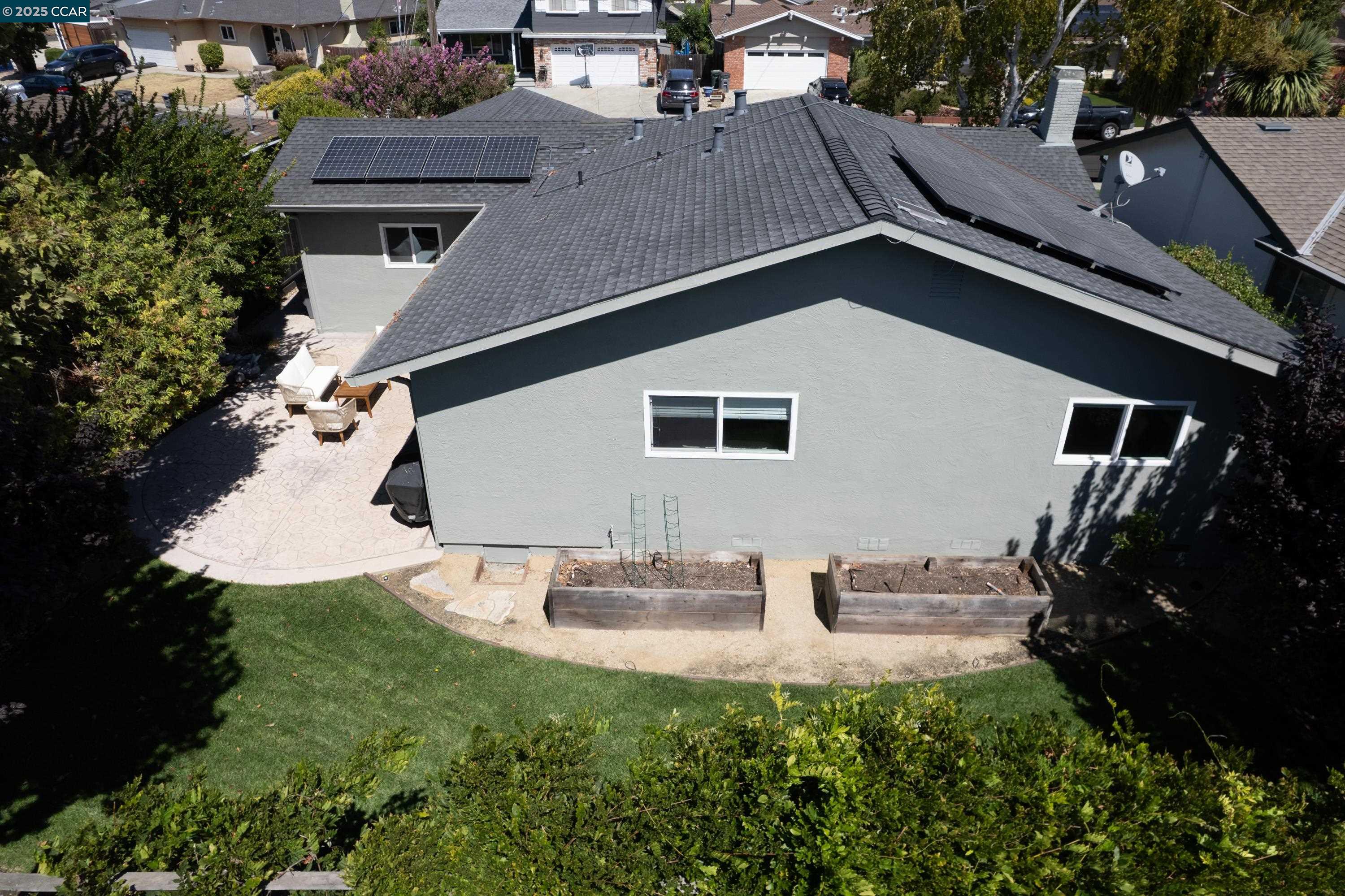 6944 Cedar Ln