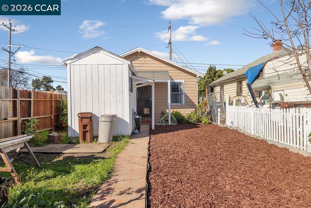 1100 Pennsylvania Ave