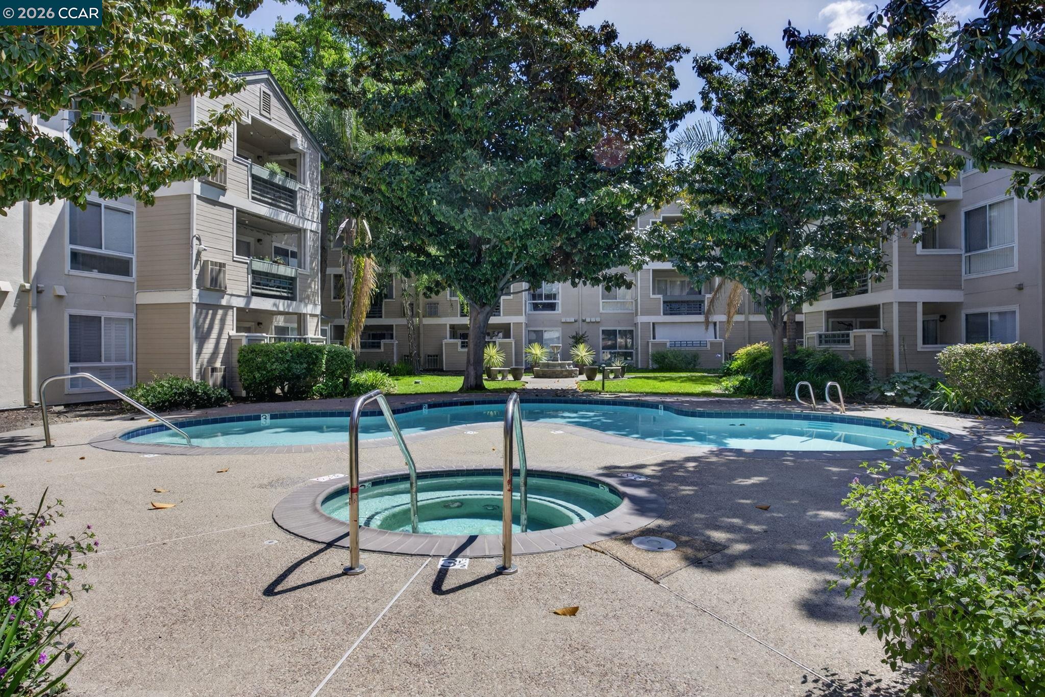 2560 Oak Rd # 120