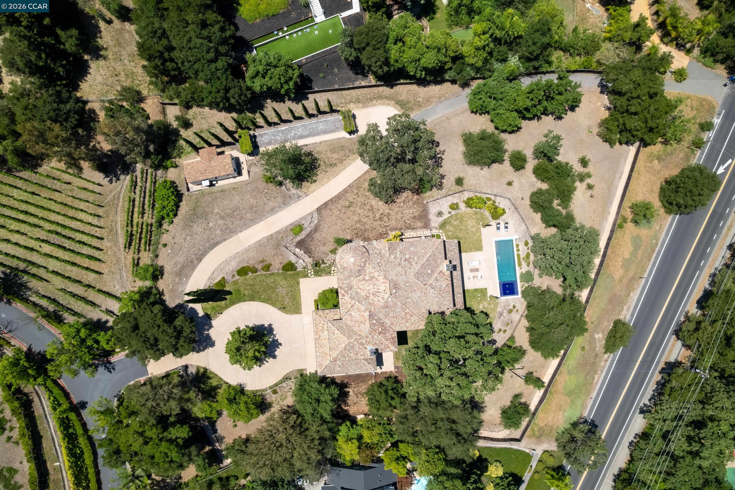 32 Copenhagen Ct