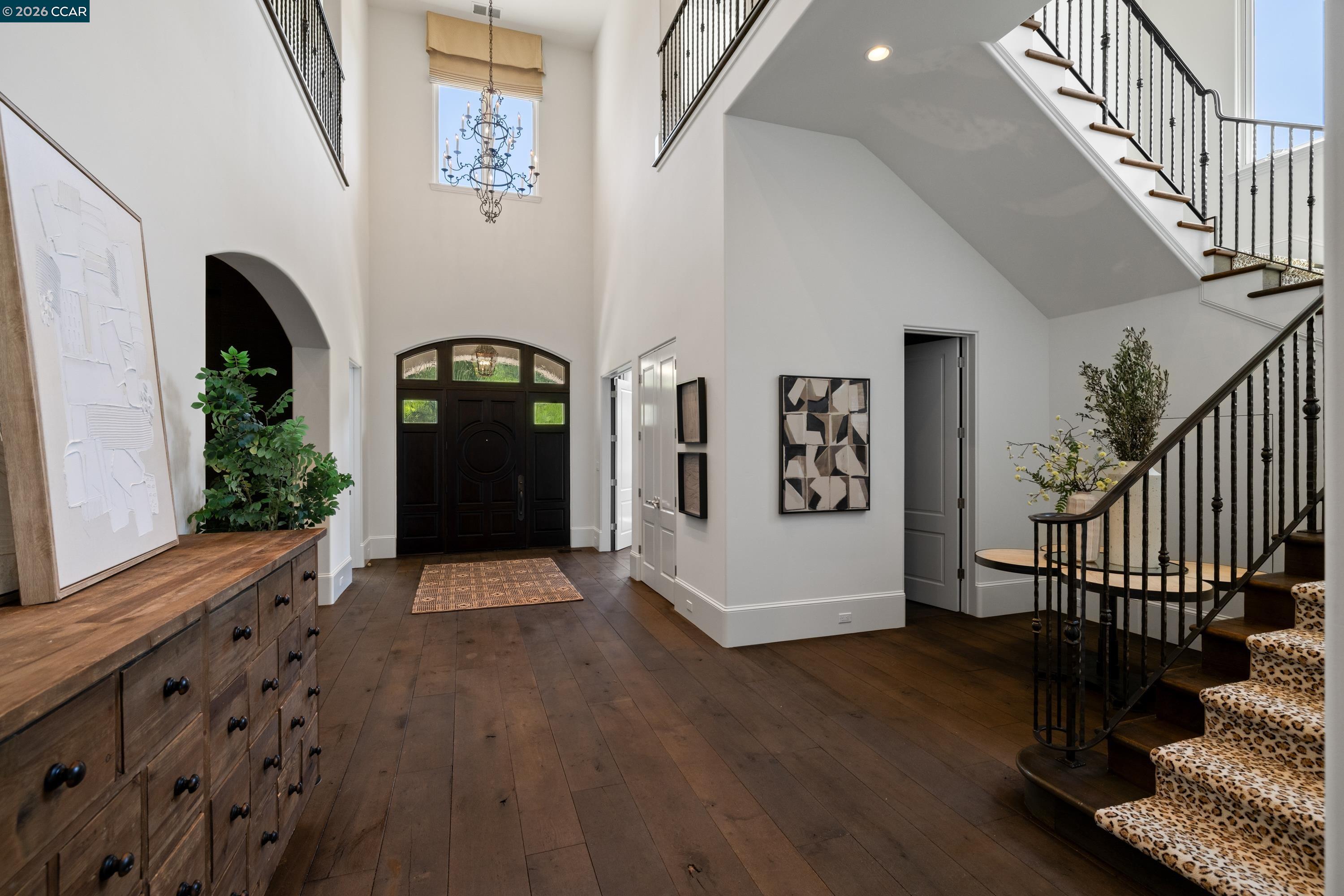 32 Copenhagen Ct