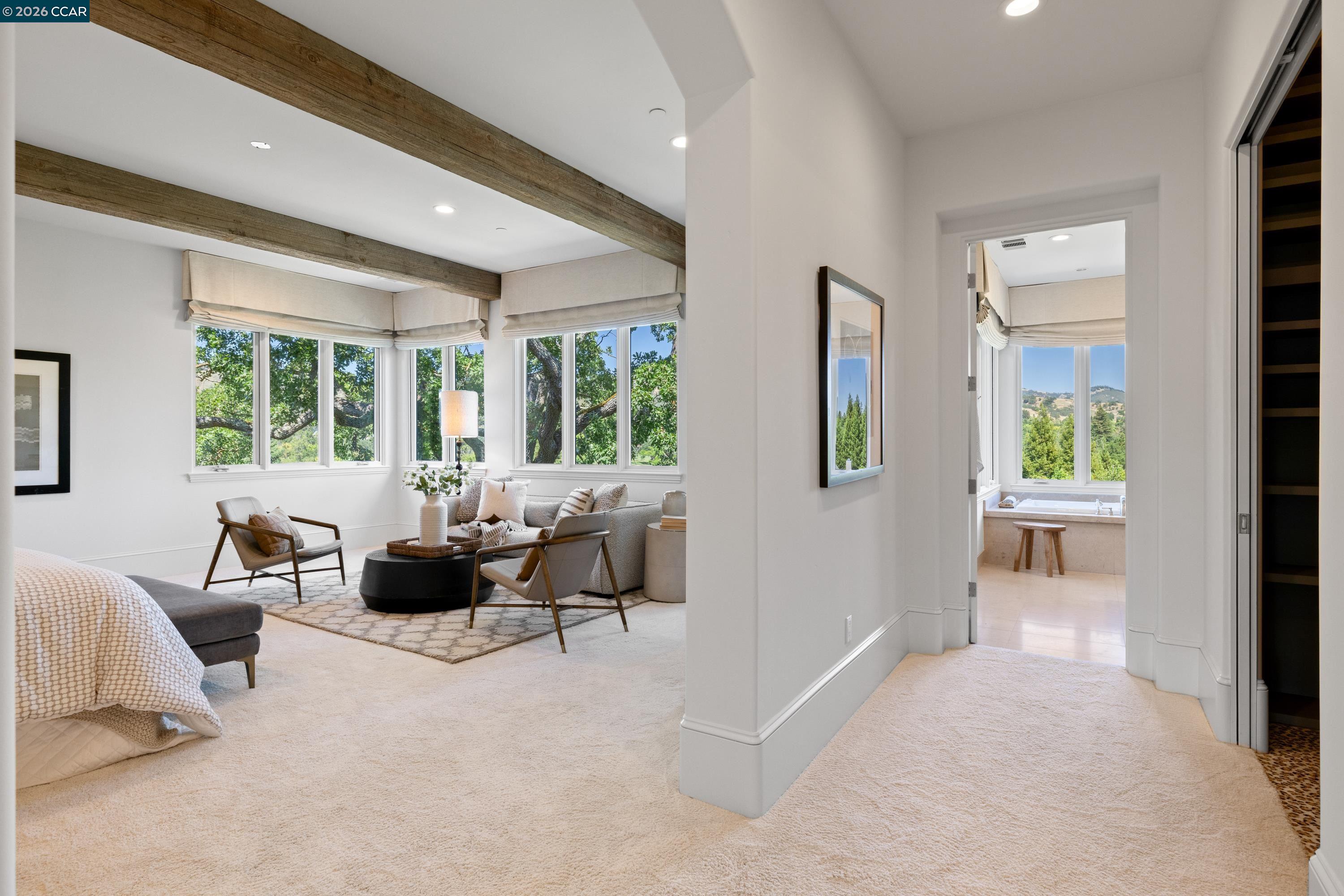 32 Copenhagen Ct