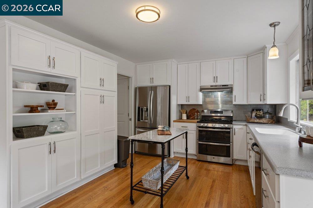 1 Kayser Ct
