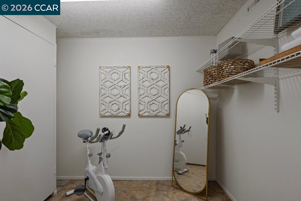 1 Kayser Ct