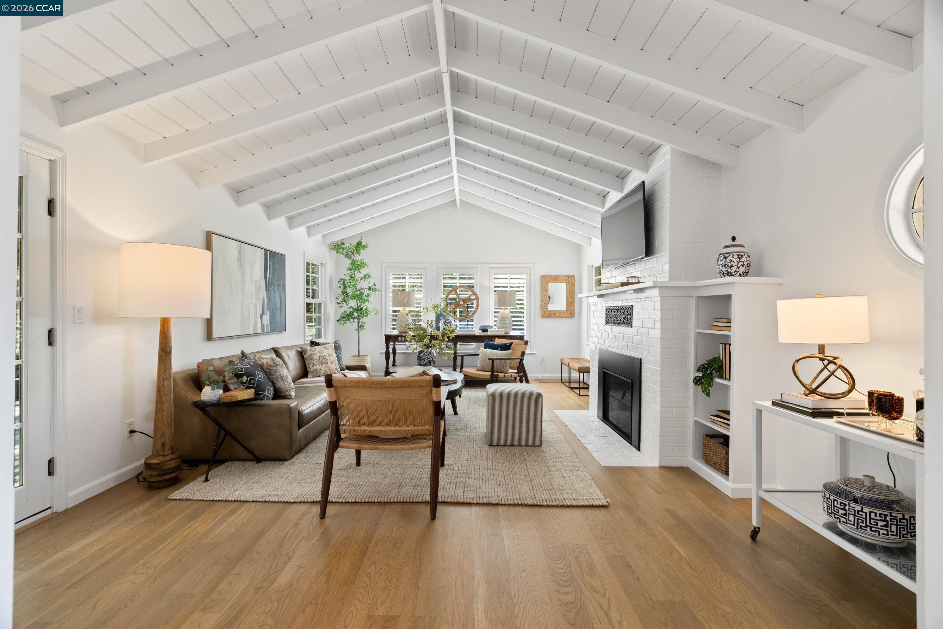 101 La Bolsa Rd
