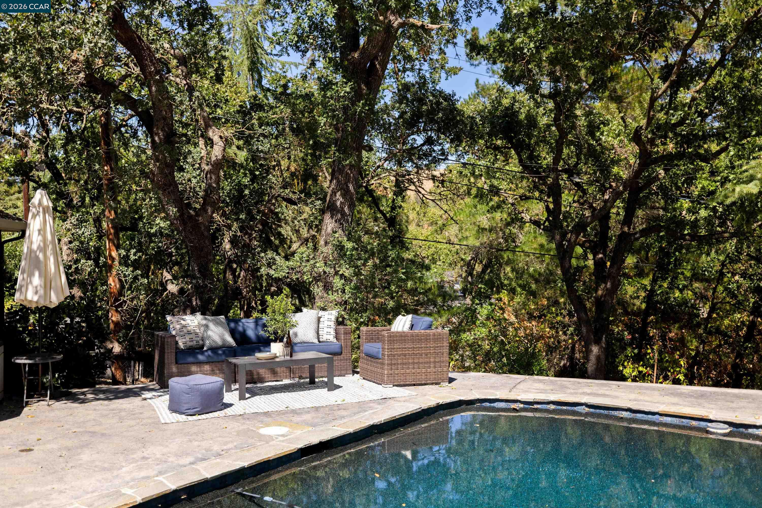 101 La Bolsa Rd