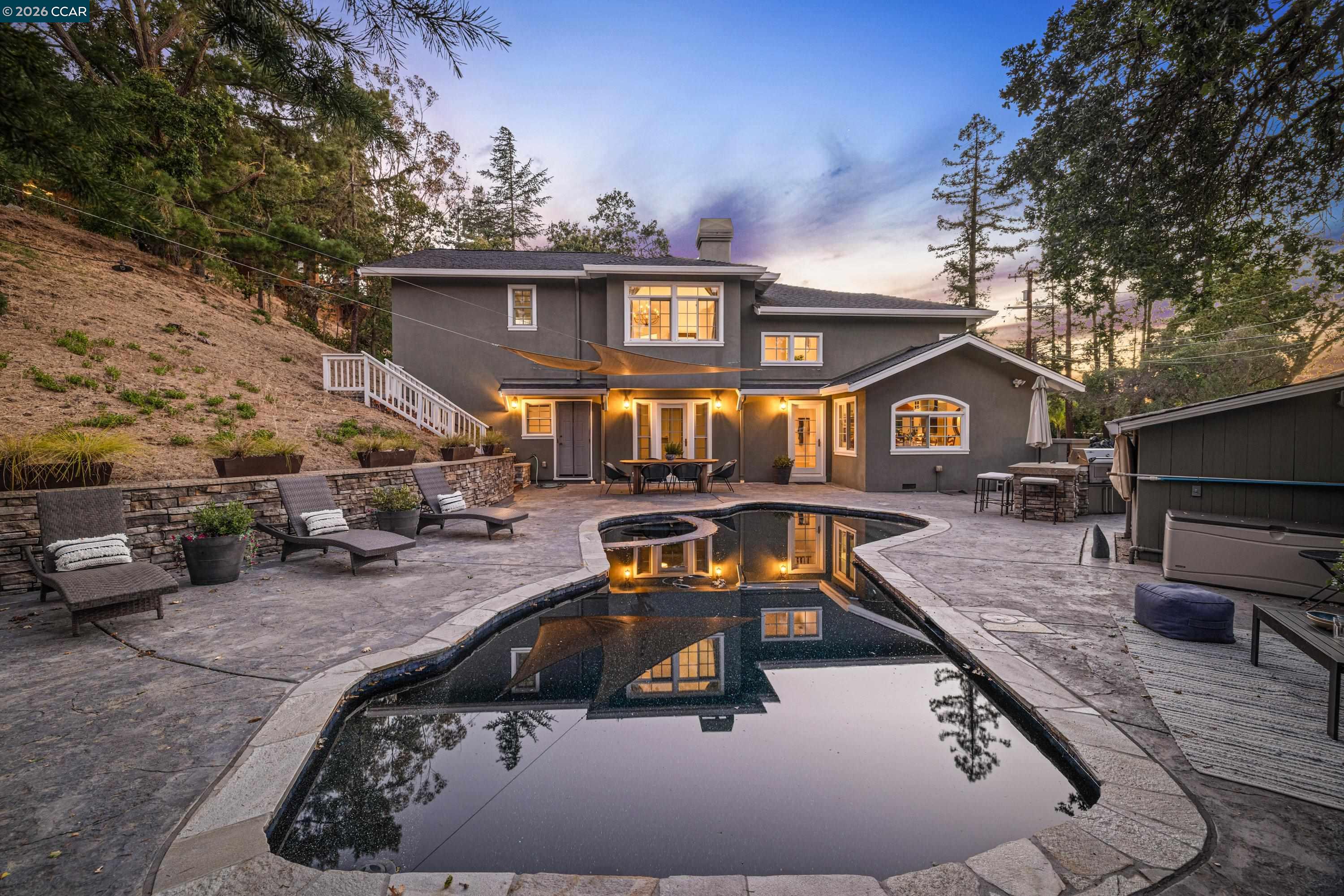 101 La Bolsa Rd
